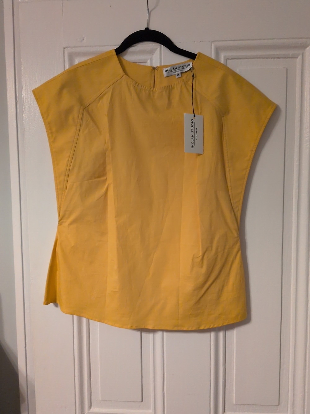 NWT Boutique Women's Canary Cap-Sleeve Blouse